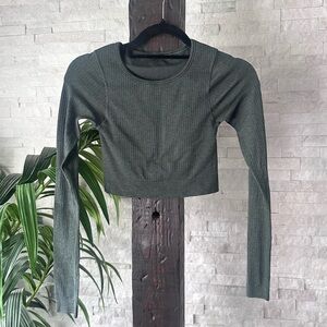LULULEMON “Ebb to Street” Smoked Spruce Green Long Sleeve Crop Size 2